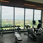 Astra Sky River Luxury 2Bedroom Family Suite With Infinity Pool, Near Old Town