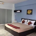 Golden Palace Inn