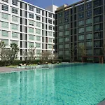 D Condo Sign 448