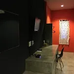 9Roomz