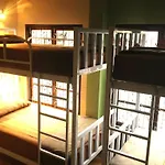 Sirikamsan House