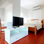 Apartment Sojourn