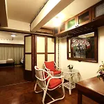 Hostel Pond
