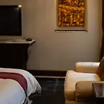 Bann Tazala, Exclusive Residence