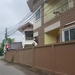 Donchai House Guest House& Cafe
