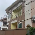 Donchai House Guest House& Cafe
