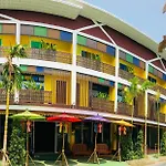 Faikham Hostel