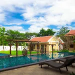 Huean Kham Hom Resort