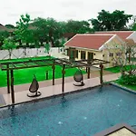 Huean Kham Hom Resort
