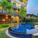 Momo Hotel