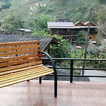 Lungphut Homestay