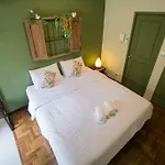I Room Boutique House