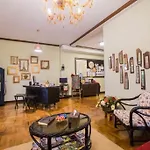 I Room Boutique House