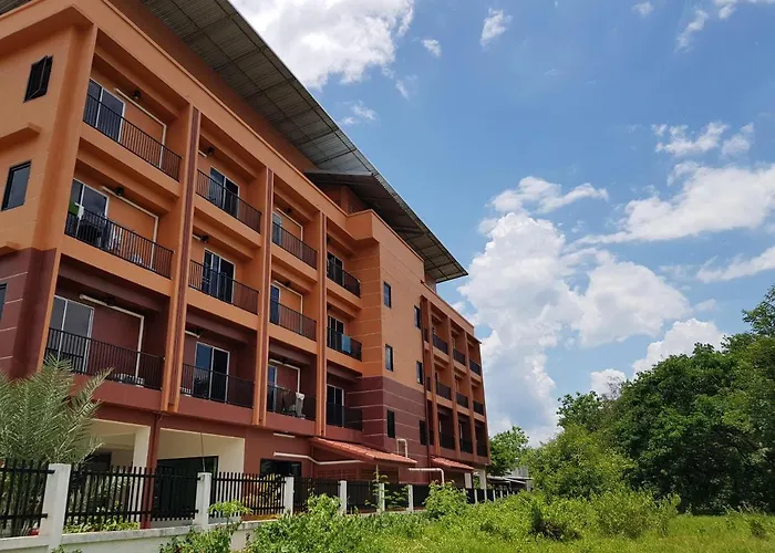 Boonthavon Maejo Hotel