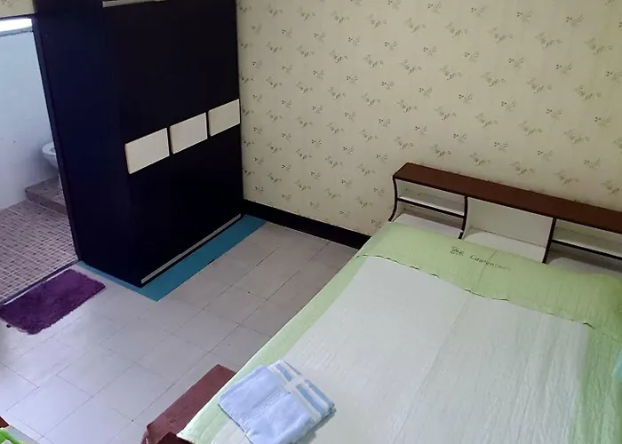 Hug Chang House
