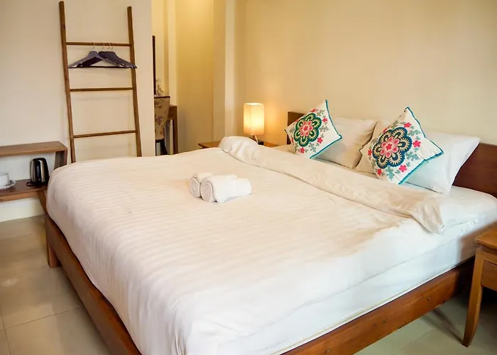 Baan Dan Ta Wan Nuea