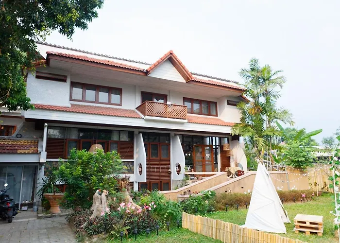 Lanaro House