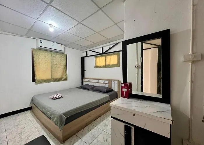 Thecube#Private#Aircon#Cheap#Cozy@City
