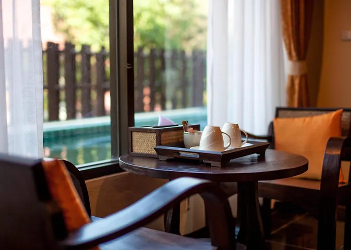 Cm Night Bazaar Boutique Hotel โรงแรม ซี เอ็ม ไนท์บาซาร์ บูทีค - Sha Plus Certified