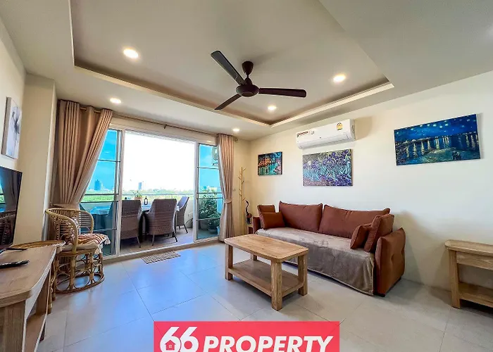 2 Bedrooms Apartment Near Train Station