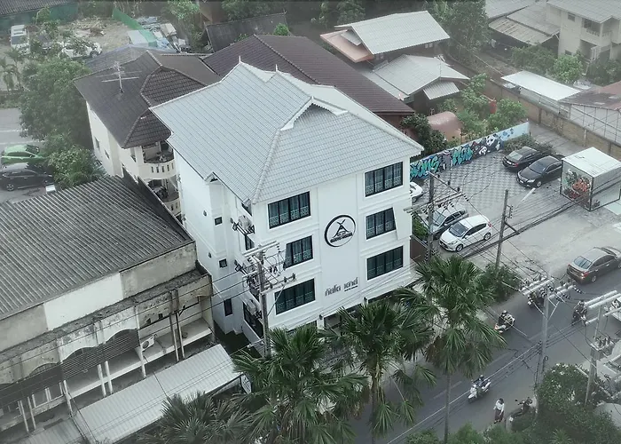 Gusto House