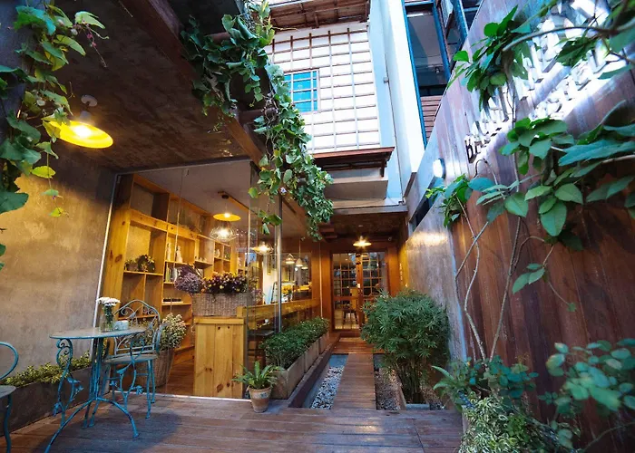 Baan Mek Hostel