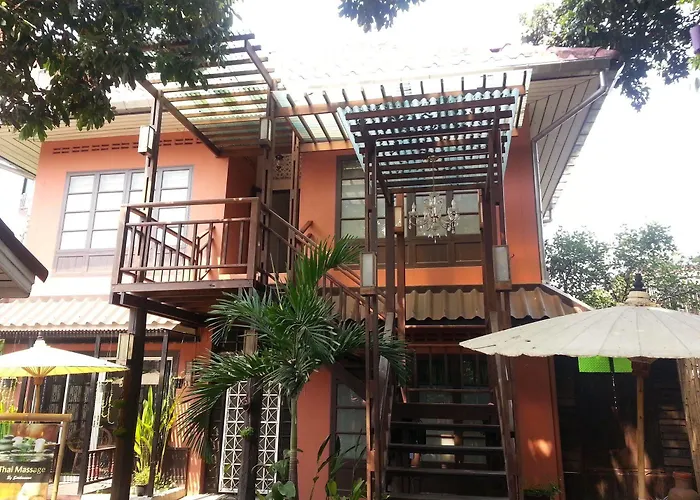 Sirikamsan House