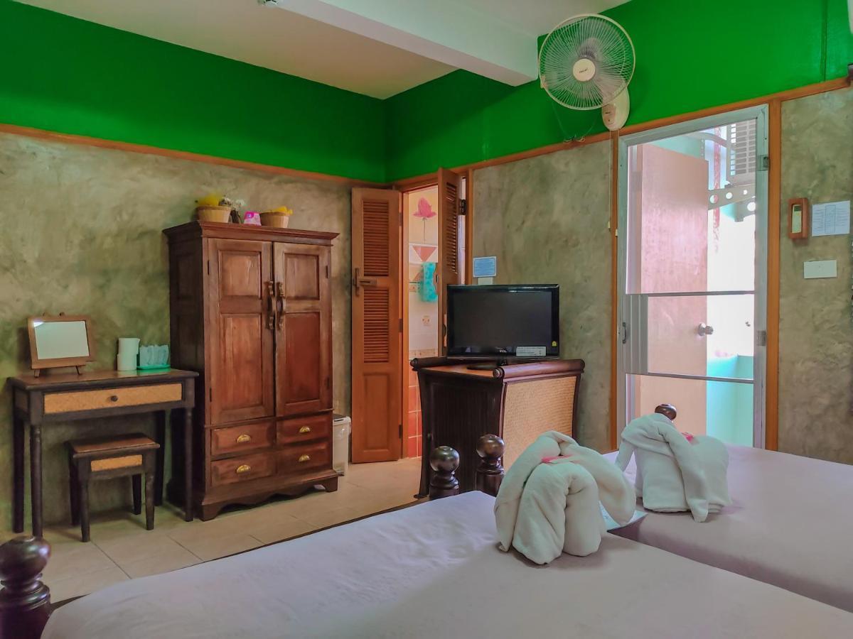 Awana House Bed & Breakfast