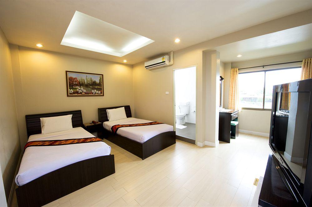 Super Oyo 1096 Winner Hotel