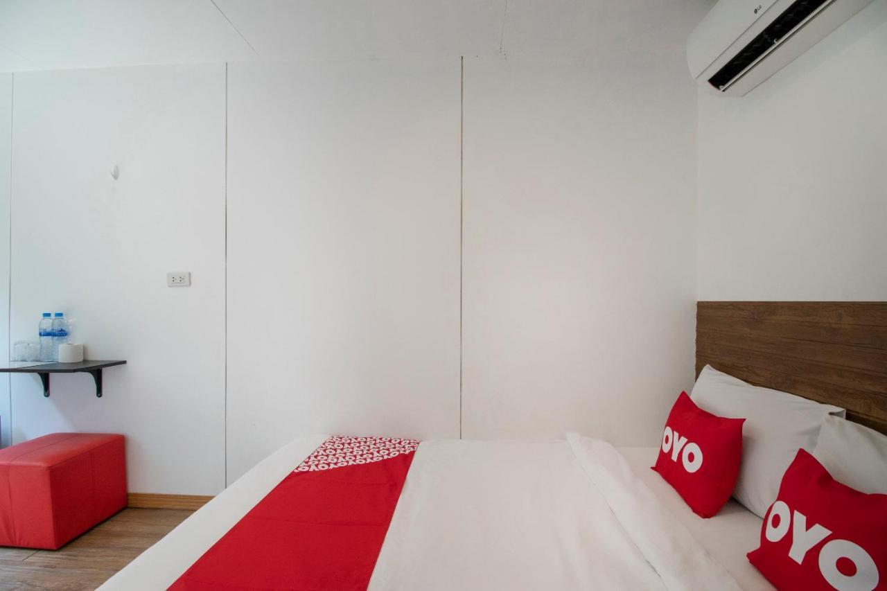 Oyo 673 Sleep Box Hotel