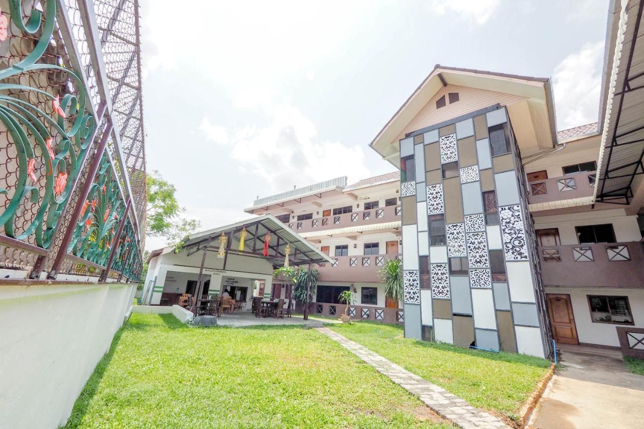 Oyo 817 Noble Thippanate Hotel Chiang Mai