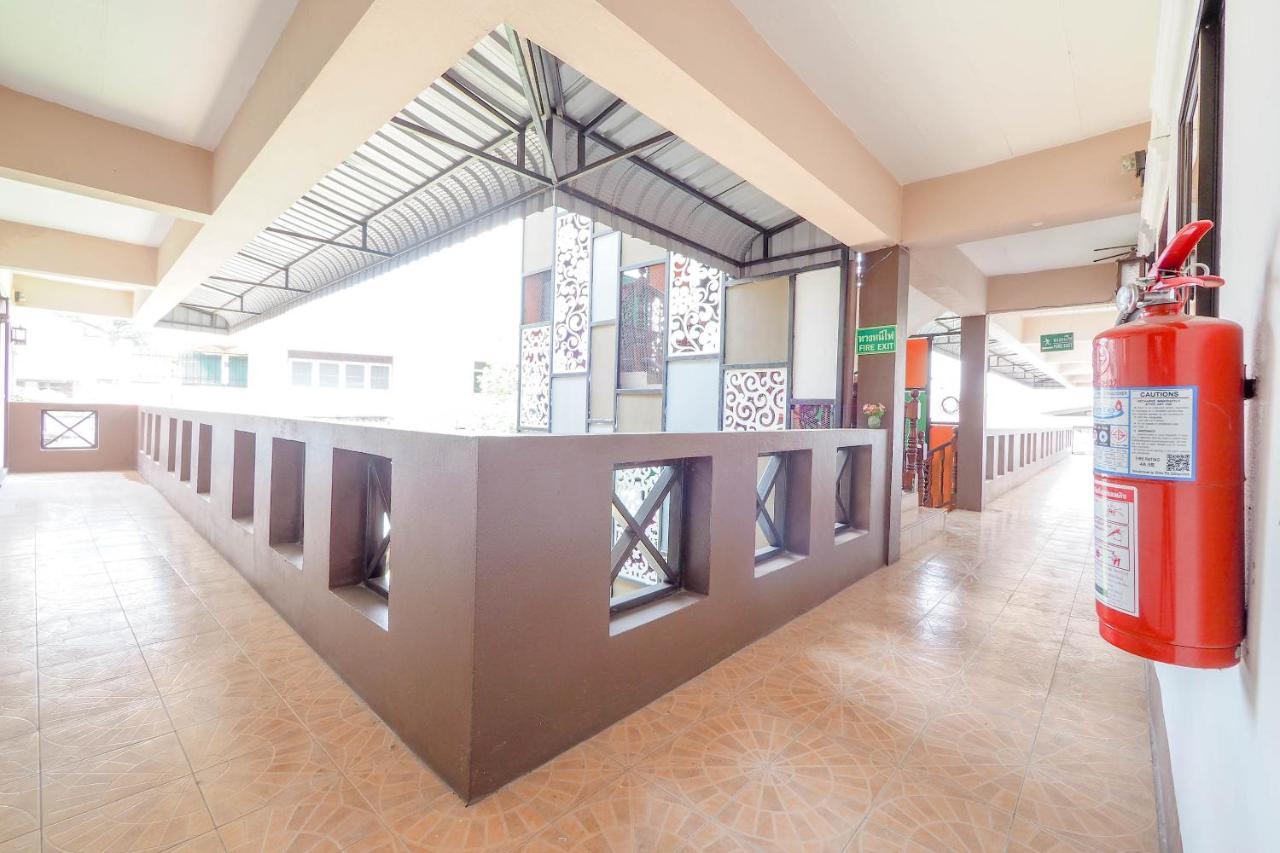 Oyo 817 Noble Thippanate Hotel Chiang Mai