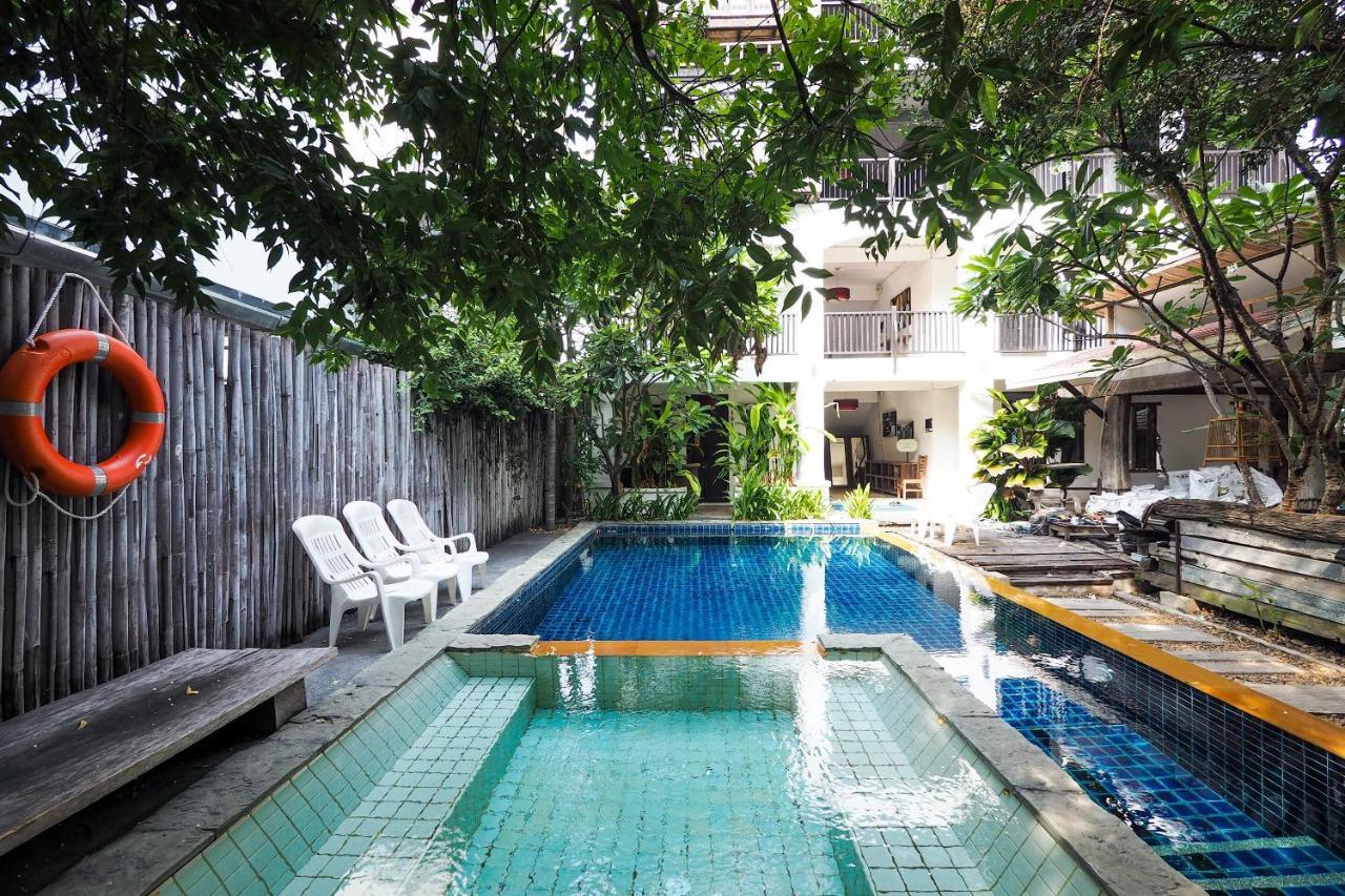 Hotel Oyo 988 Good Morning Tropical 3*
