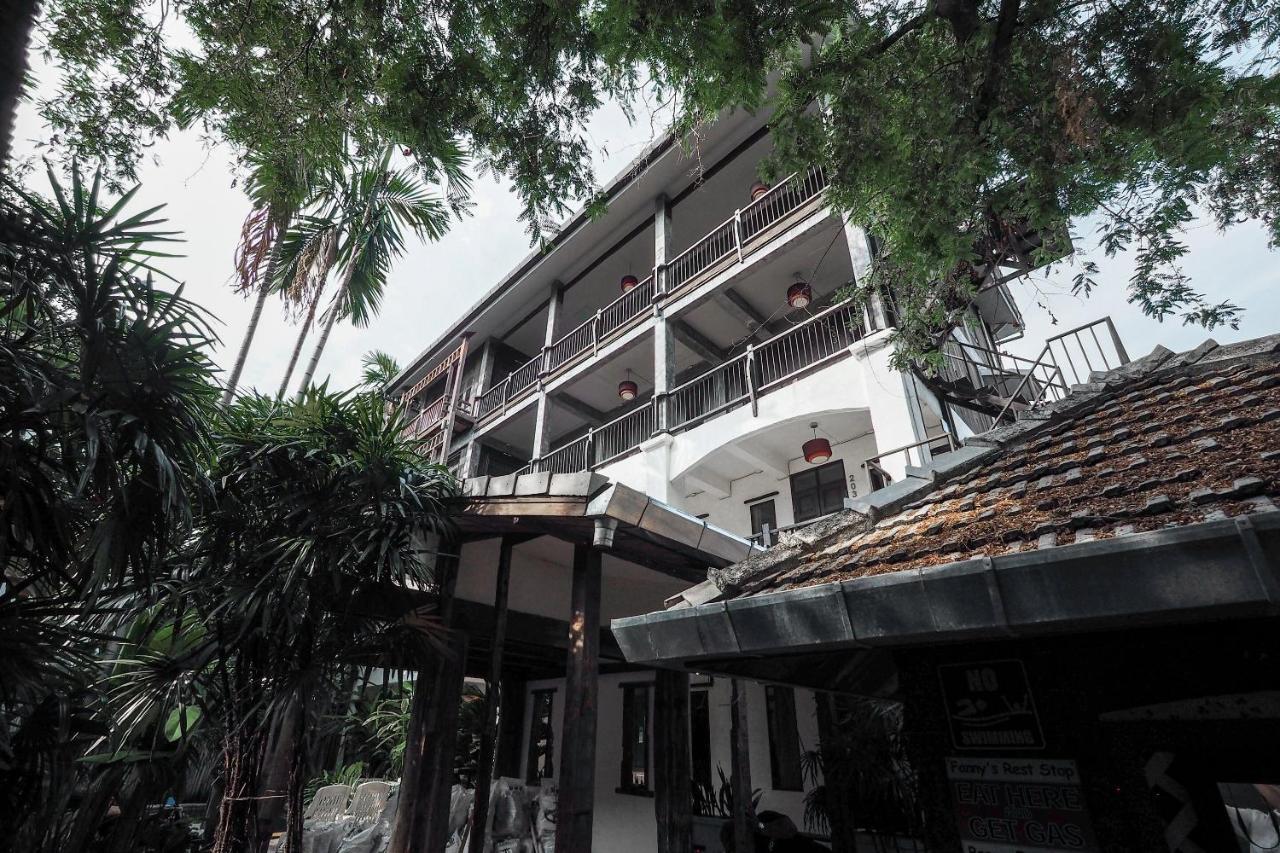 Hotel Oyo 988 Good Morning Tropical