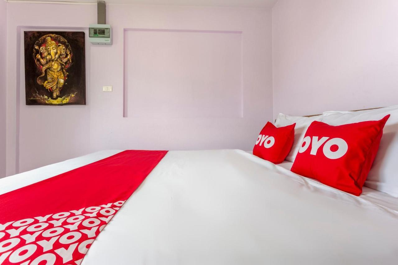 Oyo 1053 Bloom Hotel