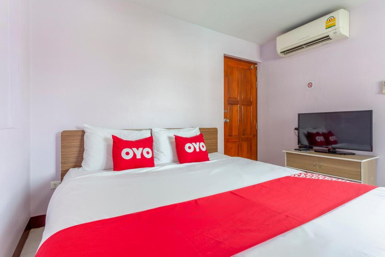 Oyo 1053 Bloom Hotel 3*