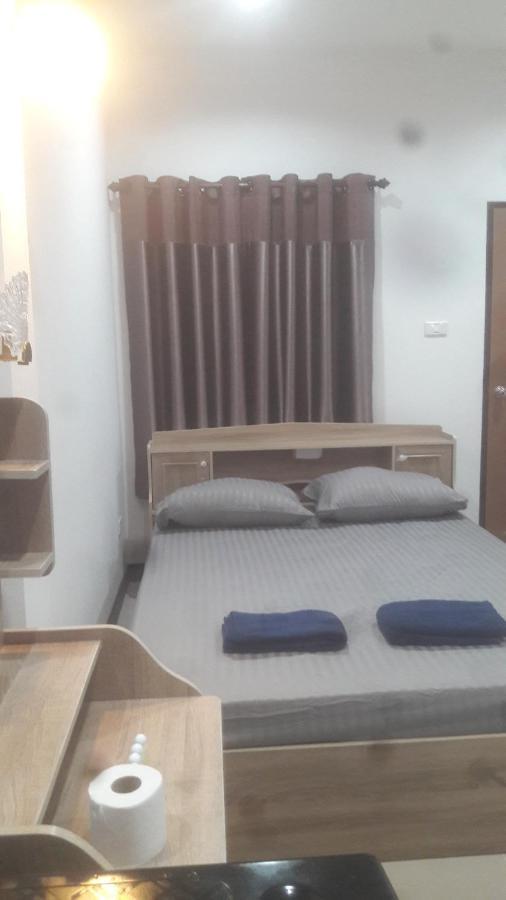 Hostel Chom Chan & *