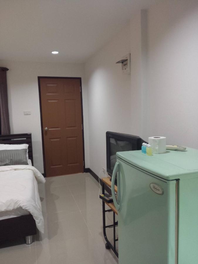 Hostel Chom Chan & *