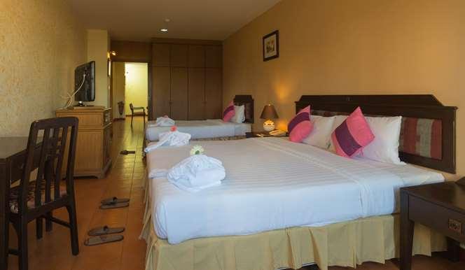 Night Bazaar Place Hotel 3*