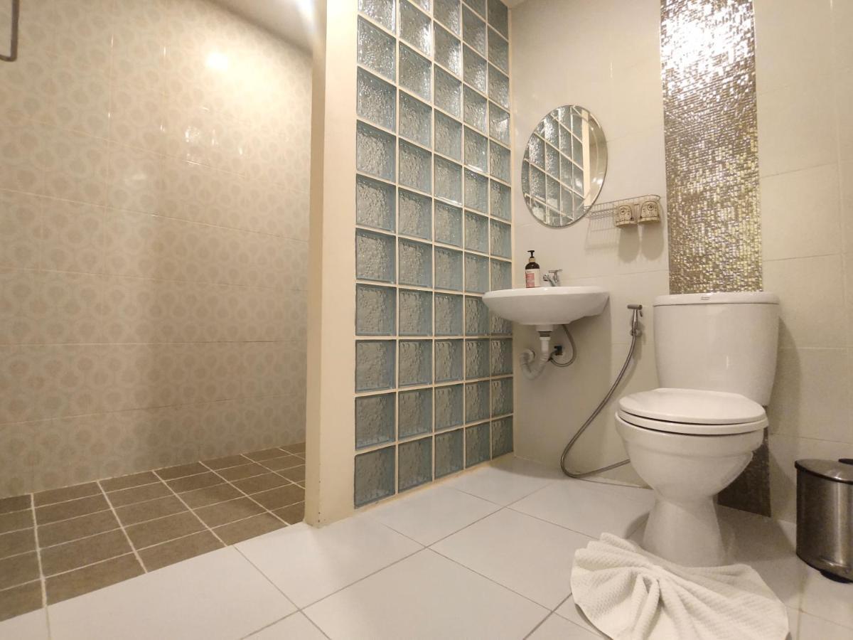 Nai Wiang Poshtel *