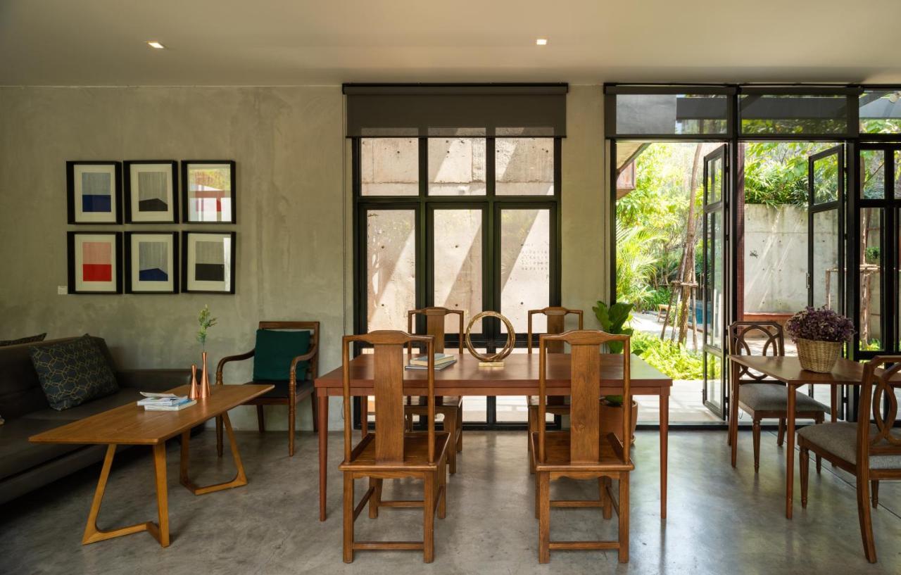 Hotel Cherlock Chiang Mai