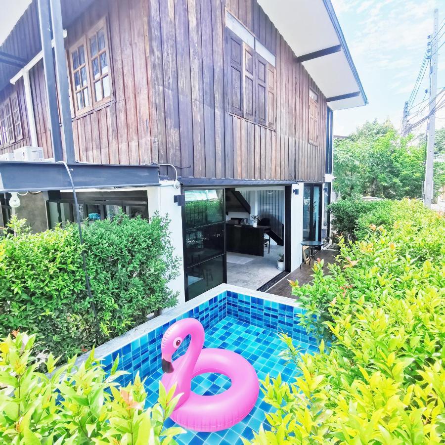 Hostel Here *