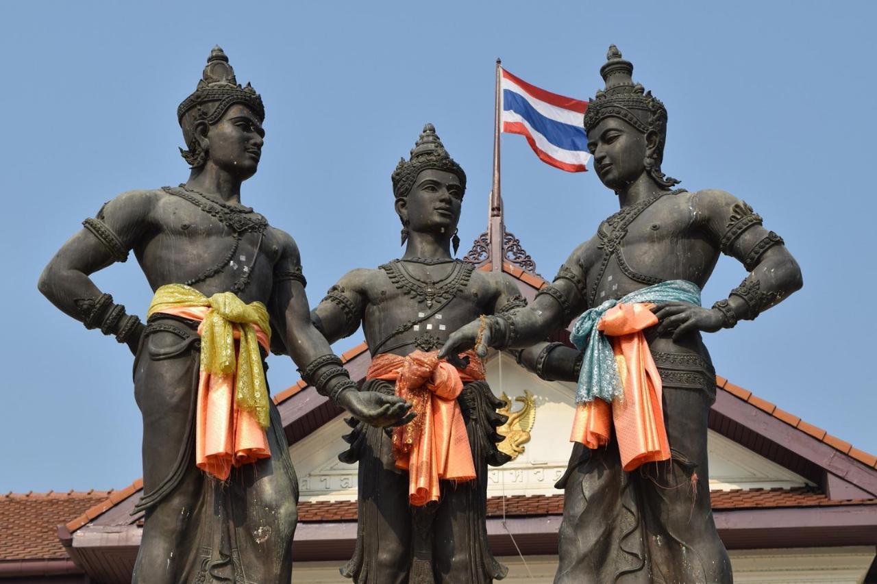 Le Light House & 2* Chiang Mai