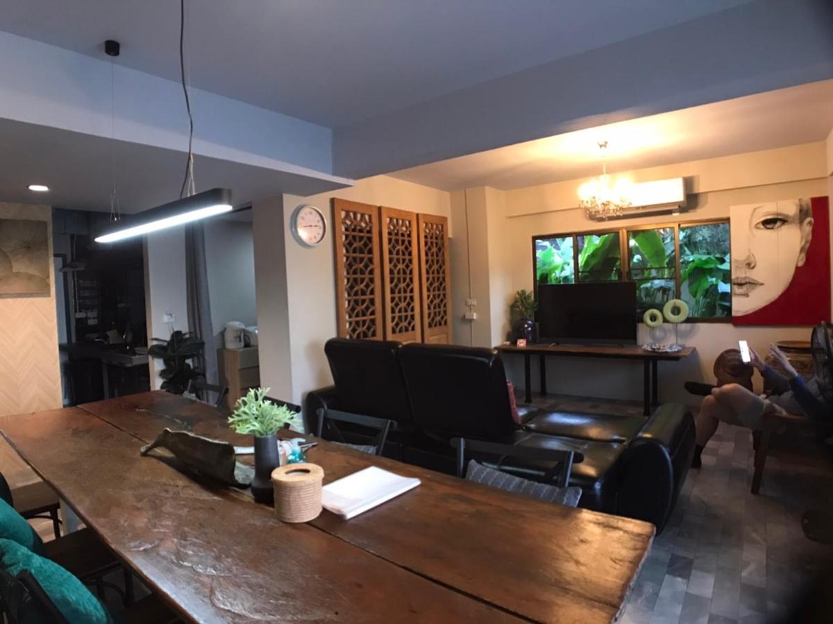 8th House @ Center Of Chiangmai Old Town Chiang Mai