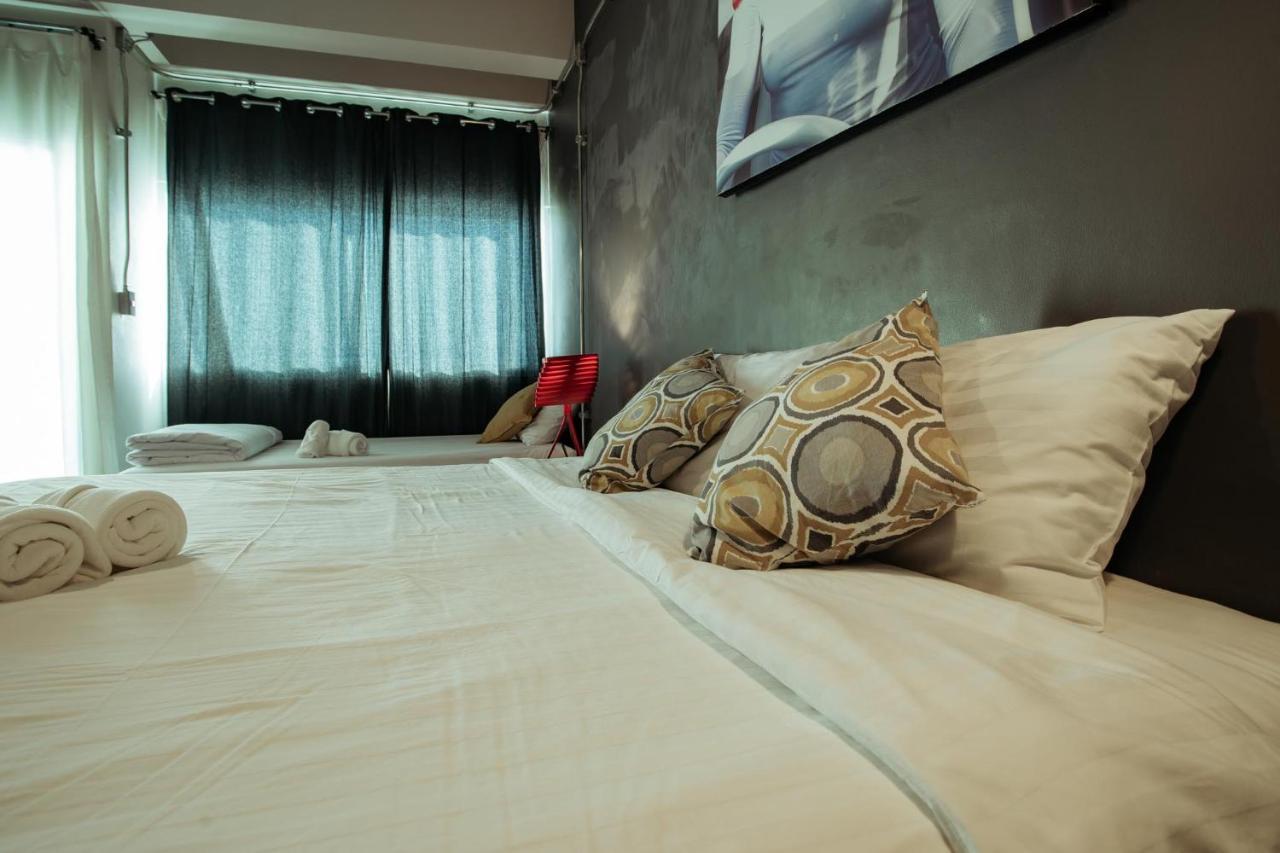 Acomodação com café da manhã  J Poshtel Chiangmai