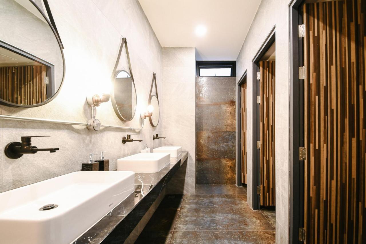 Book Design Hotel
