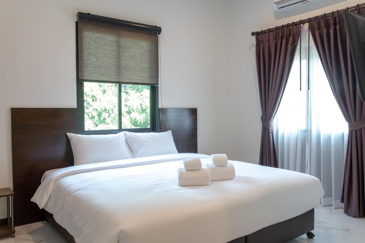 Khampare Hotel