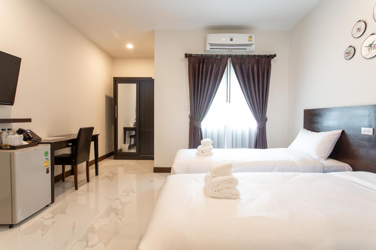 Khampare Hotel Chiang Mai