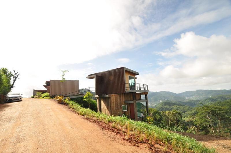 Vaya House