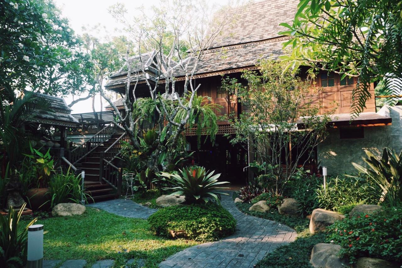 Baansuwanburi 3* Chiang Mai